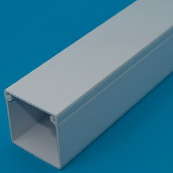 Zakrývací profil s uzáverom 40x40 Modular - BIELY Zakrývací profil s uzáverom 40x40 Modular - BIELY